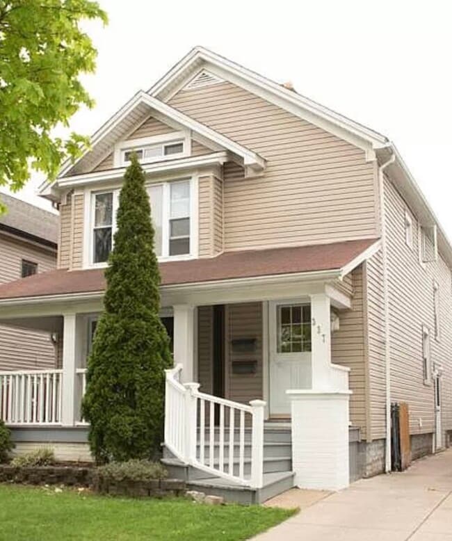 337 Saint Lawrence Ave