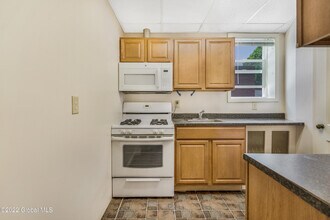 2209 15th St in Troy, NY - Building Photo - Building Photo