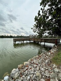 4129 Lake Bayshore Dr photo'