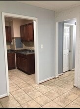 1802 Metzerott Rd, Unit 202 in Adelphi, MD - Building Photo - Building Photo
