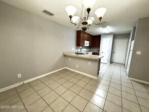 7661 Melvin Rd in Jacksonville, FL - Building Photo - Building Photo