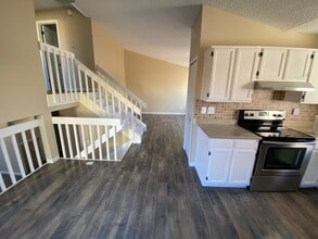 3955 Glenhurst St in Colorado Springs, CO - Building Photo - Building Photo
