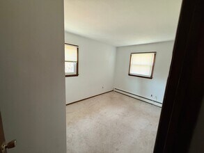 82 1st Ave, Unit 214 in Kings Park, NY - Building Photo - Building Photo