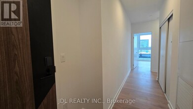 1037 The Queensway in Toronto, ON - Building Photo - Building Photo