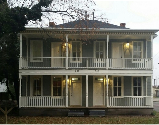 259 Chautauqua Ave, Unit 1 in Portsmouth, VA - Building Photo - Building Photo