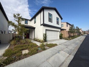 30315 Brittlebrush St in Murrieta, CA - Building Photo - Building Photo