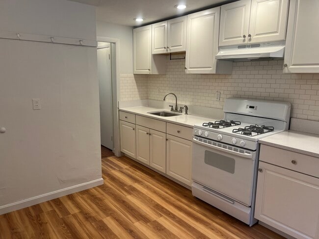 207 Salem St, Unit 4