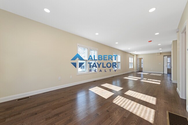 232 Fulton St in Medford, MA - Building Photo - Building Photo