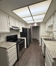 1579 Lincoln Ave, Unit 309 in San Rafael, CA - Foto de edificio - Building Photo