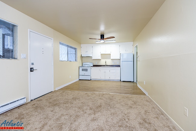 555 S 10th St in San Jose, CA - Building Photo - Building Photo