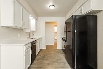 725 Lapwing Rd in Edmond, OK - Building Photo - Building Photo