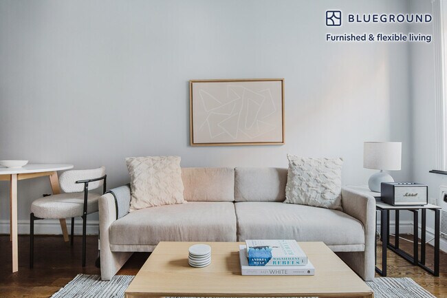 290 W 12th St in New York, NY - Building Photo - Building Photo