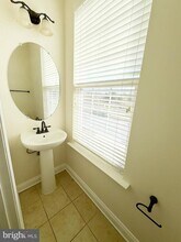 23008 Meadow Mist Rd in Clarksburg, MD - Building Photo - Building Photo