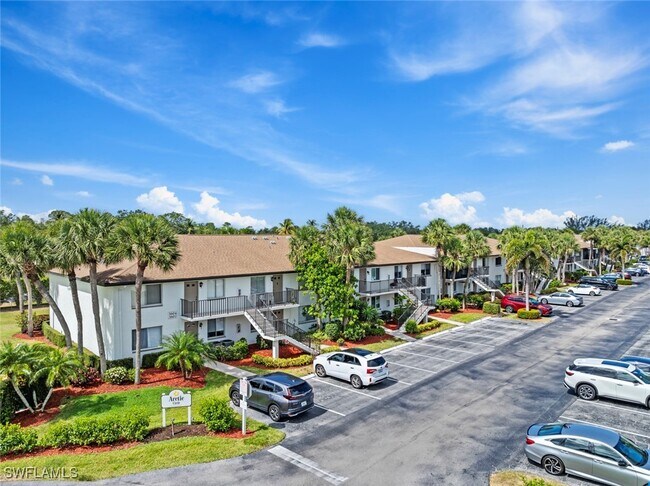 3608 Arctic Cir in Naples, FL - Building Photo - Building Photo