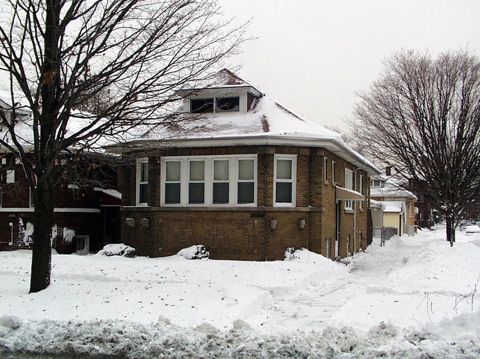 1501 E 84th St in Chicago, IL - Foto de edificio