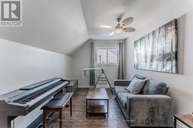 42 Toronto St in Barrie, ON - Building Photo - Building Photo