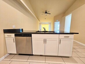 943 Skyline Blvd in Cape Coral, FL - Building Photo - Building Photo