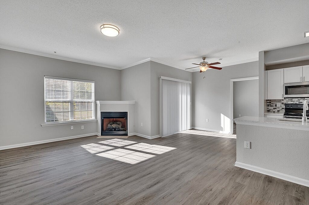 Woodcreek Farms in Elgin, SC - Foto de edificio