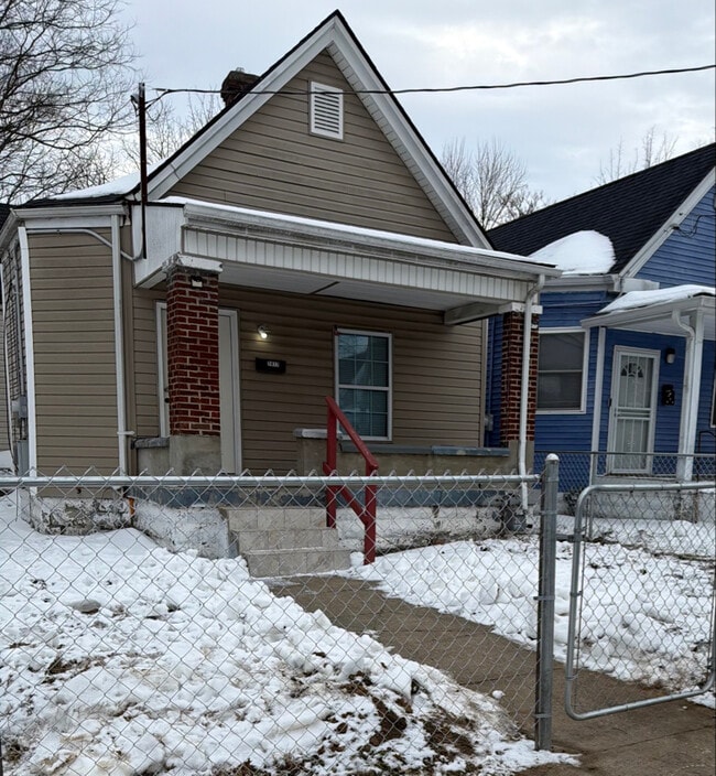 property at 1417 S 28th St