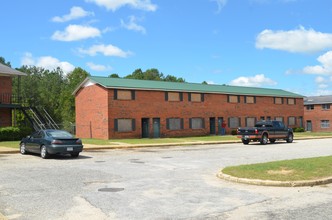 Houck Street Apartments in Sumter, SC - Building Photo - Building Photo