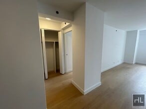 East 39th Street in New York, NY - Building Photo - Building Photo