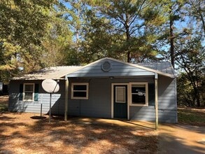 230 Private Rd 7422 in Hawkins, TX - Building Photo - Building Photo