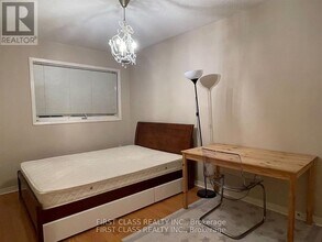 157 Selkirk Dr in Richmond Hill, ON - Building Photo - Building Photo