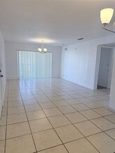 2870 NW 55th Ave in Lauderhill, FL - Building Photo - Building Photo