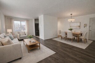 144 70th St in Guttenberg, NJ - Building Photo