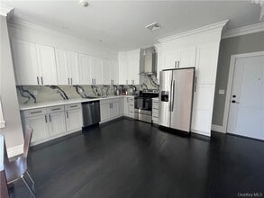 308 Battle Ave in White Plains, NY - Building Photo - Building Photo
