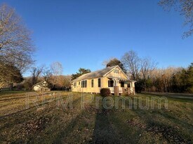 8222 LA-955 in Ethel, LA - Building Photo