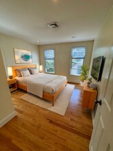 10 Cheever Ct, Unit 2 in Boston, MA - Building Photo - Building Photo