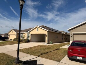 17930 Turning Leaf Cir in Land O Lakes, FL - Building Photo - Building Photo