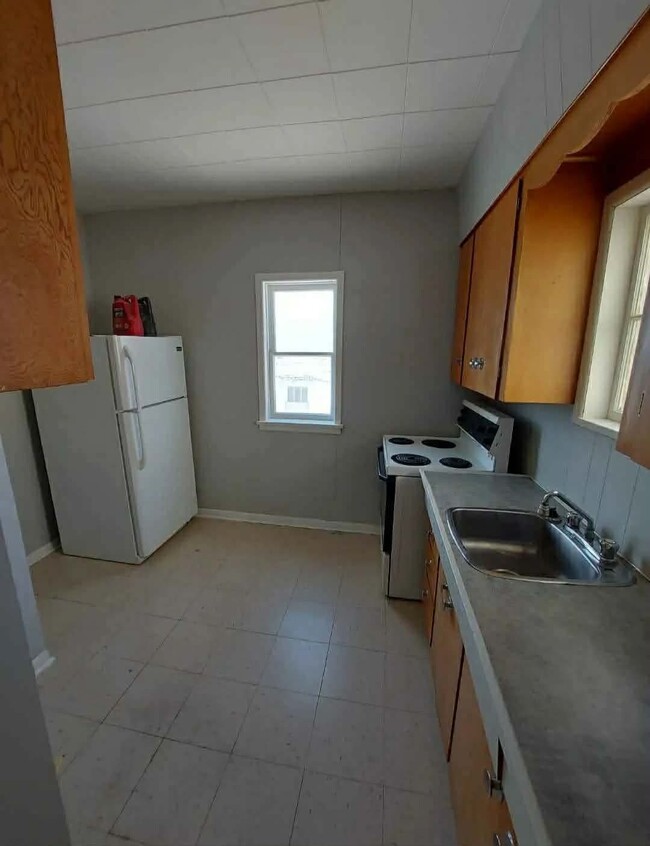 property at 468 Lipton St