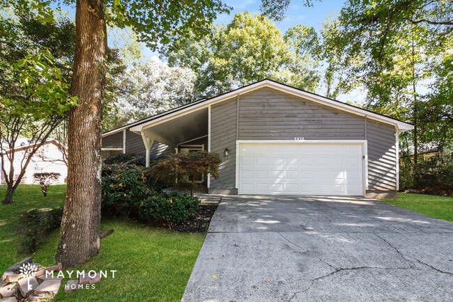 property at 2472 Hewatt Rd