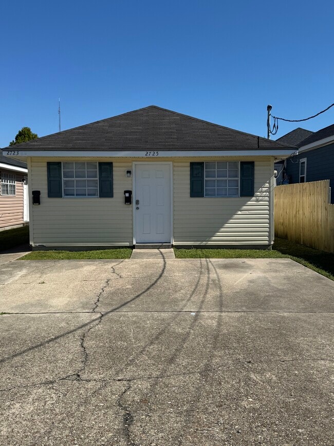 2725 Huey P Long Ave, Unit 2725