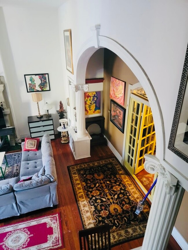 1808 Esplanade Ave, Unit Full furnished apartment