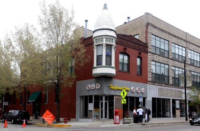 Lakeview Lofts in Chicago, IL - Building Photo - Building Photo