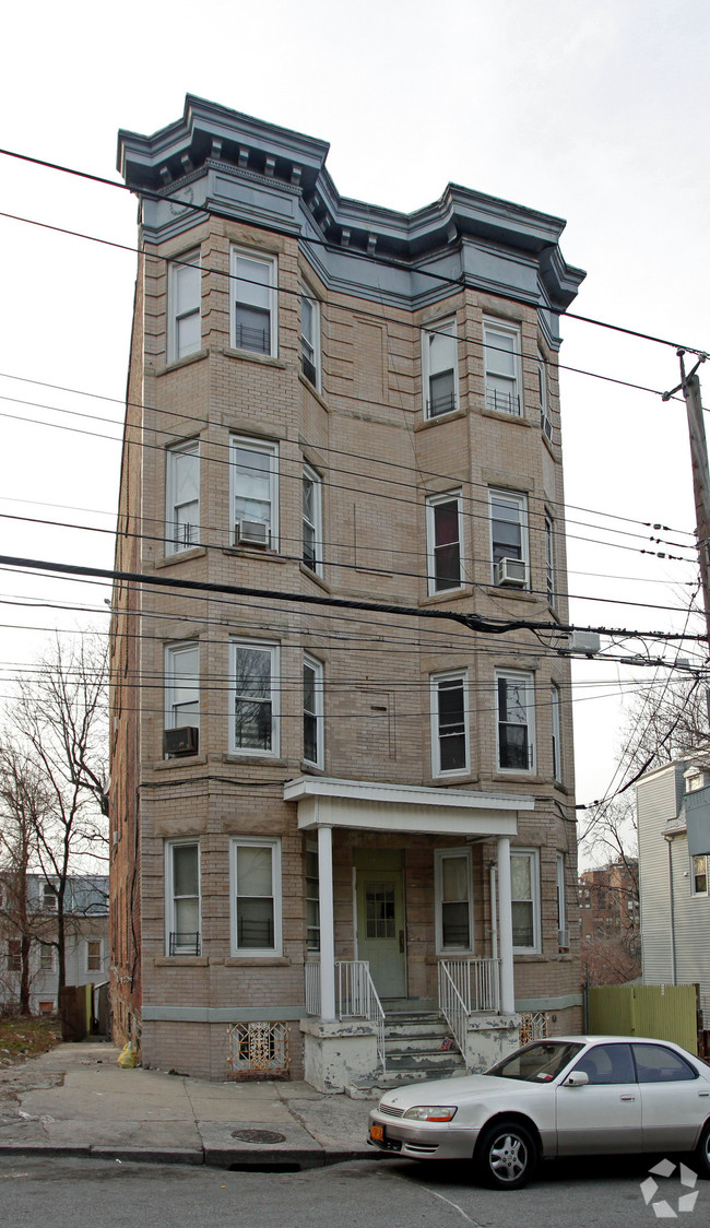 35 Hawthorne Ave in Yonkers, NY - Building Photo - Building Photo