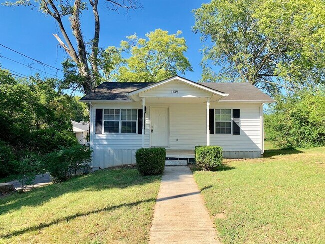 property at 1139 Commerce St