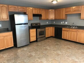 1606 Kingen Dr in Greenfield, IN - Building Photo - Building Photo