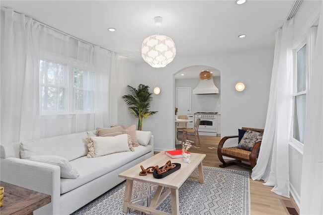 property at 716 Stokeswood Ave SE