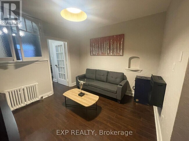 111 Dundas St in London, ON - Building Photo - Building Photo