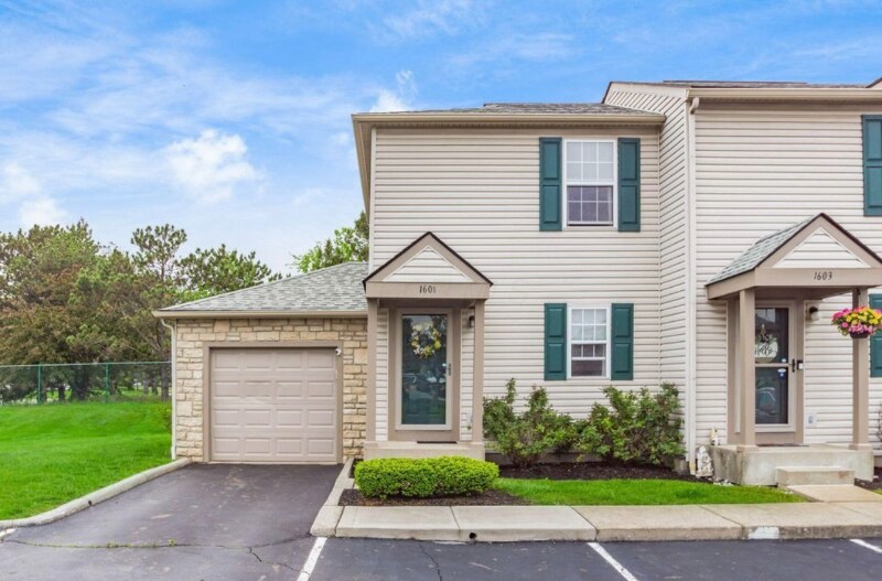 1601 Holland Dr in Hilliard, OH - Building Photo