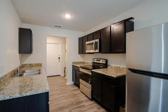 808 Poplar St in Bonham, TX - Building Photo - Building Photo