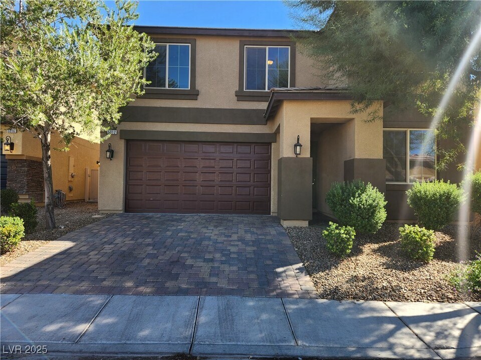 5312 Mountain Garland Ln in North Las Vegas, NV - Building Photo