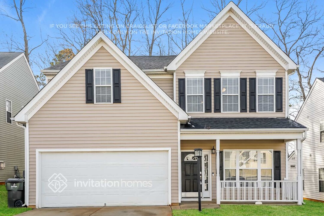 2012 Red Quartz Dr in Raleigh, NC - Building Photo