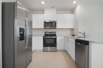 3483 Costello Cir in Winter Haven, FL - Building Photo - Building Photo