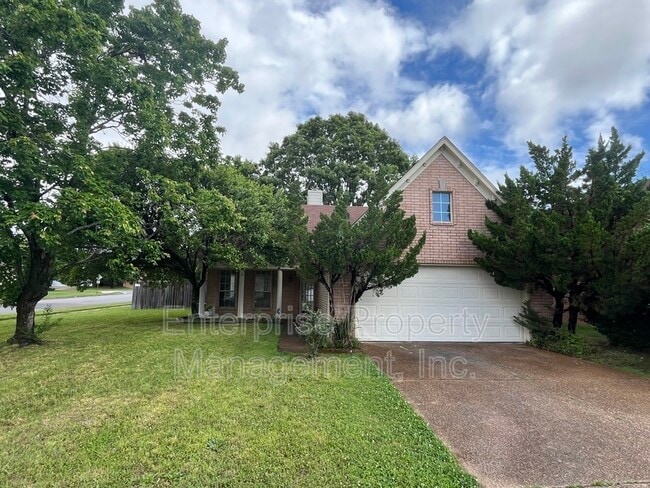 property at 8642 Pantherburn Cir N
