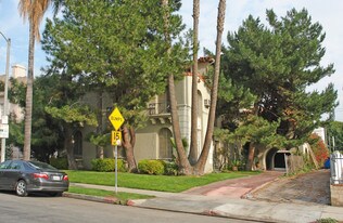 654 S Burnside Ave in Los Angeles, CA - Building Photo